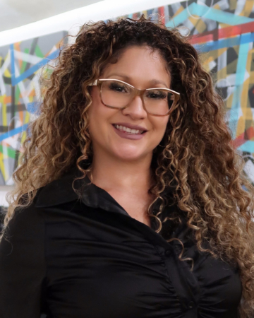 Photo of Elizabeth Lozano